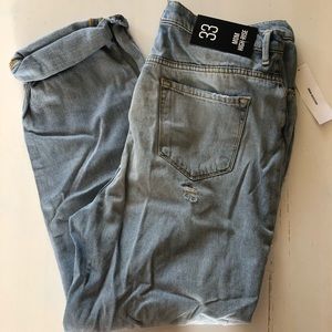 NWT BDG (Urban Outfitters) mom jeans